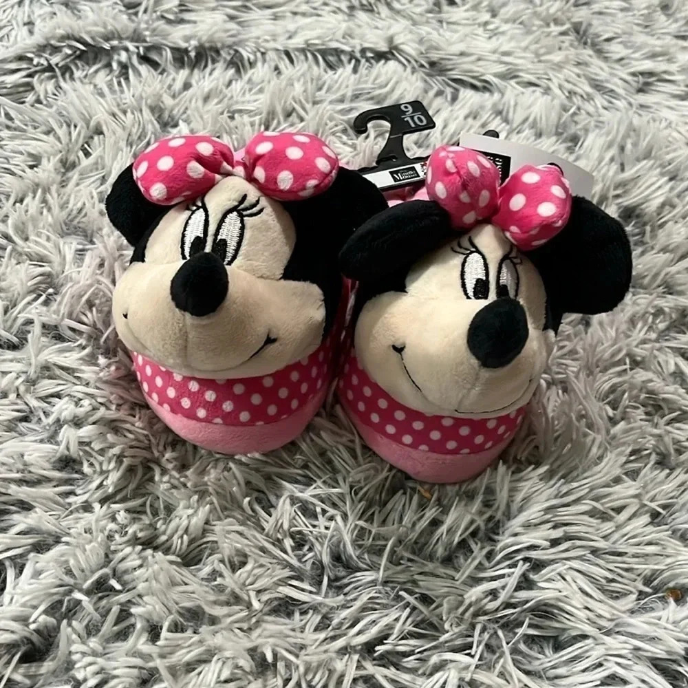 New! Minnie Mouse Slippers Size 9-10